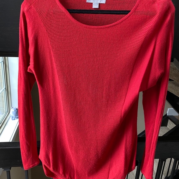 Red sweater - Picture 2 of 3